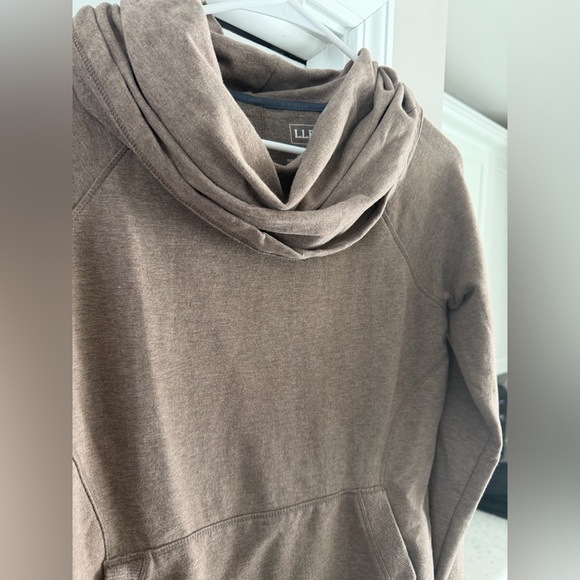 L.L. Bean Pullover - Picture 5 of 5